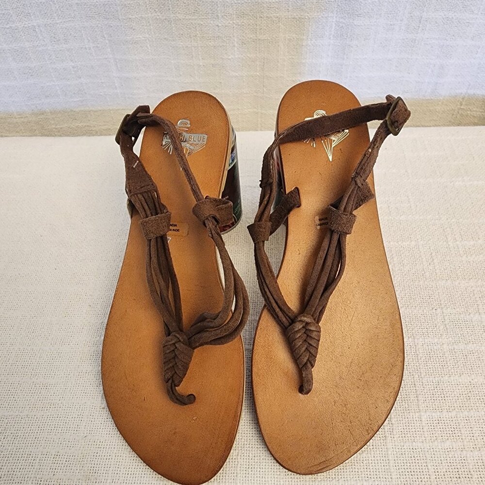 NWT Kimchi Blue W 7 Brown Faux Suede Strappy Sandal W/ Back Buckle No Box A247
